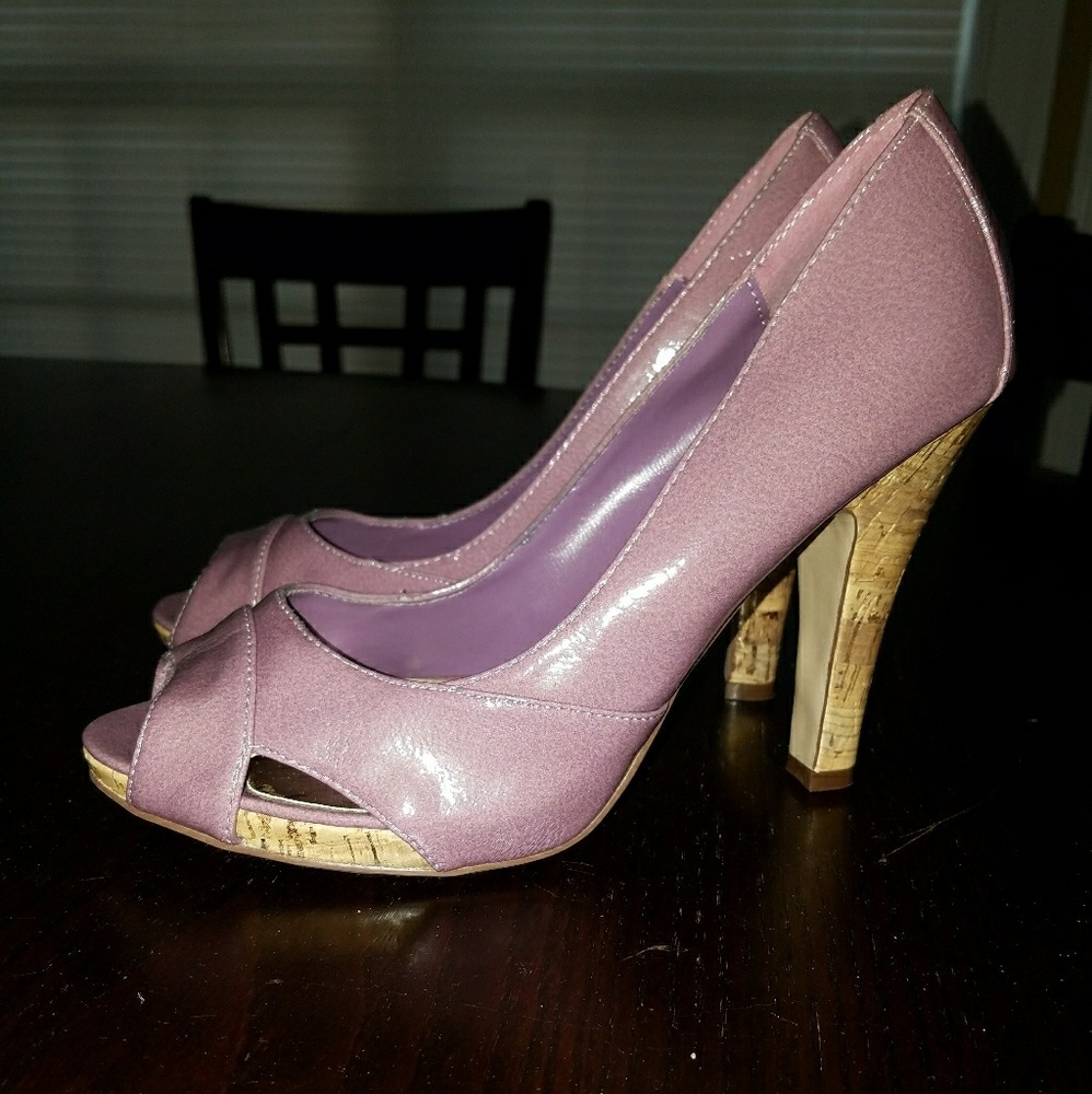 New Patent Leather Lavender Heels Sz 8